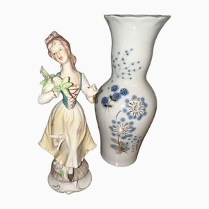 Statuetta e vaso in porcellana, Ex Cecoslovacchia, set di 2