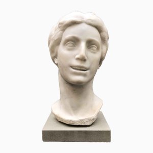 Busto di donna in marmo bianco di Aurelio Bossi, anni '20