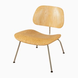 Poltrona in compensato di Charles & Ray Eames per Vitra, anni '40