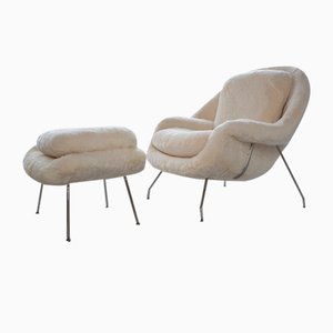 Set of Womb Chair and Ottoman in Fluffy White Fabric by Eero Saarinen, 1948