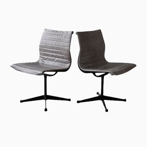 Sedie da scrivania in alluminio di Charles & Ray Eames, anni '60, set di 2