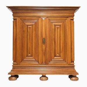 Antique Cabinet in Walnut, 1770