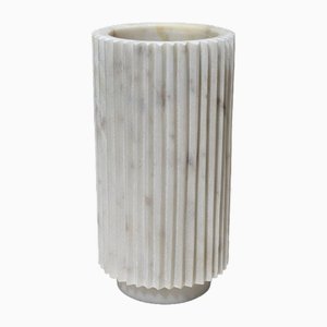 Loon Vase aus Marmor von Nordal