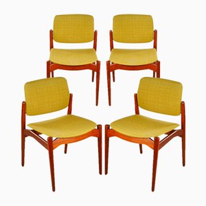 Vollständig restaurierte Vintage Esszimmerstühle aus Teak von Erik Buch für Ørum Møbelfabrik, 1960er, 4er Set