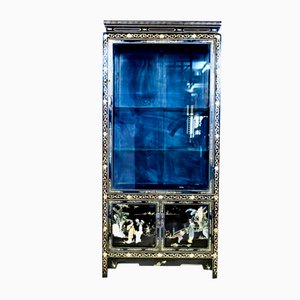 Chinesische Vitrine mit Intarsien, 1800