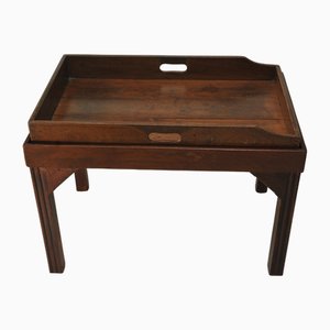 Mesa con bandeja victoriana de caoba. Juego de 2