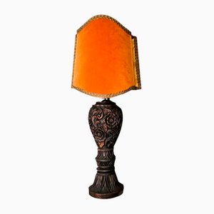 Große portugiesische handgefertigte Buffet Tischlampe aus geschnitztem Holz, 1960er