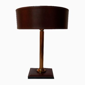 Lámpara de mesa con base cuadrada de cuero marrón atribuida a Jacques Adnet para ILG