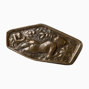 Piatto bifacciale Naughty Risque in bronzo, inizio XX secolo