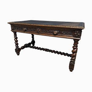 Tisch im Louis XIII-Stil