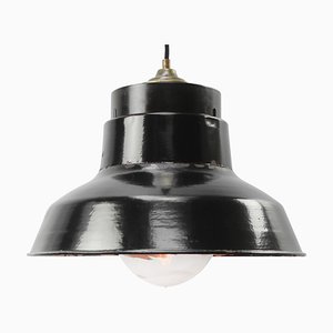 Lámpara colgante industrial vintage de baquelita, latón y esmalte negro