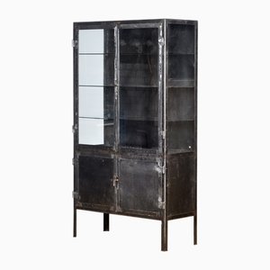 Mueble médico vintage de vidrio y hierro, años 50