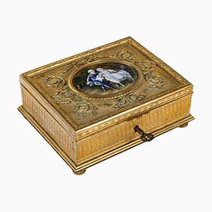 Caja de bronce dorado y perseguido de Napoleón III