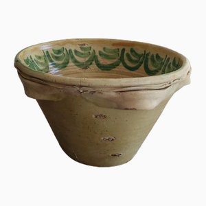 Ciotola antica in ceramica