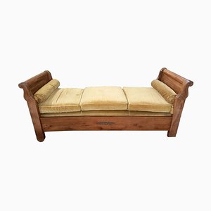Antique Daybed in Walnut, 1890s
