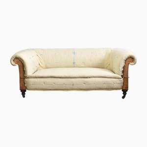 Viktorianisches Sofa mit Scroll-Armlehnen