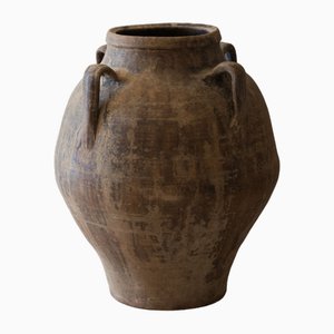 Pot Antique avec Quatre Anses