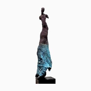Emmanuel Okoro, Vaso, Scultura in bronzo in resina