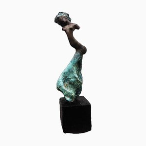 Escultura Jezabel la reina guerrera de Emmanuel Okoro