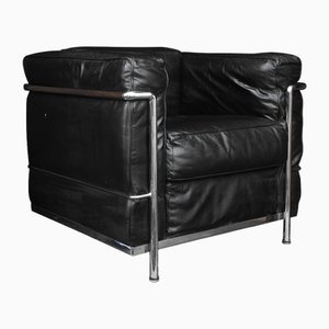 LC2 Black Leather Armchair with Tubular Chrome Shaped Frame attributed to Le Corbusier, 1970s