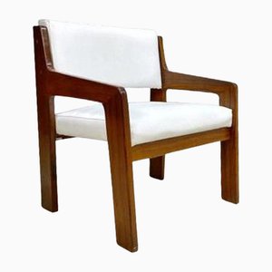Freijo Armchair in White Fabric