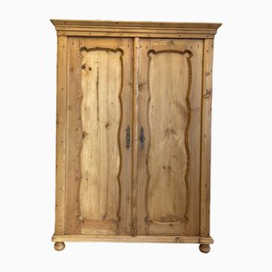 Mueble de granja en madera natural