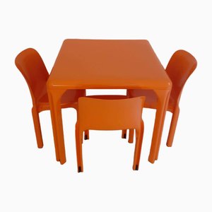 Stadium Tisch & Selene Stühle von Vico Magistretti für Artemide, Italien, 1970er, 4er Set