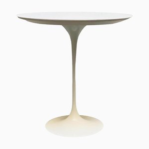 White Tulip Coffee Table by Eero Sarinen for Knoll, 1070