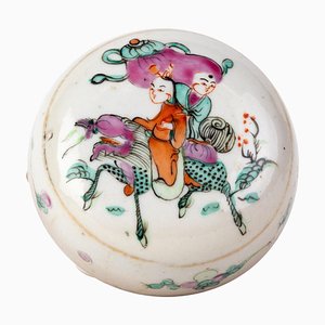 Boîte à Couvercle en Porcelaine de la Famille Rose, Chine Dynastie Qing, 19ème Siècle