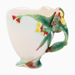 Tazza da tè in porcellana con decorazioni floreali di May Wei-Xuet Mei per Franz