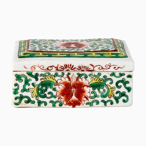 Chinese Republic Period Famille Verte Porcelain Lidded Trinket Box