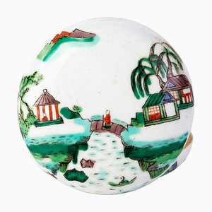 Republic Chinese Famille Rose Porcelaine Pagode Paysage Paste Box