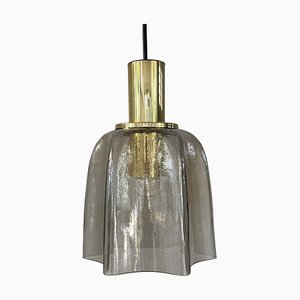 Lámpara colgante de pañuelo de vidrio hielo ámbar y latón atribuido a Limburg, años 60