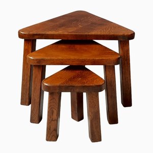 Tavolini ad incastro triangolari brutalisti in quercia, anni '70, set di 3