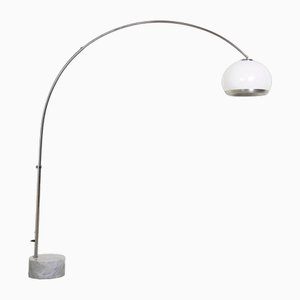 Mid-Century Dorée Bogen Stehlampe von Guzzini, Italien, 1960er