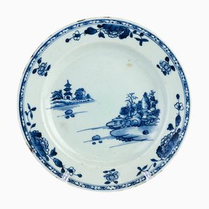 Plato chino de porcelana pintado a mano en azul y blanco, siglo XVIII