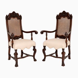 Fauteuils Victoriens en Noyer Sculpté, 1880, Set de 2