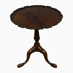 Chippendale Tilt Top Teetisch mit Pie Crust Edge in Braun