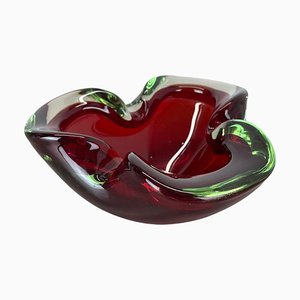 Large Murano Glass Red-Green Bowl Element Shell Ashtray Murano, Italy, 1970s