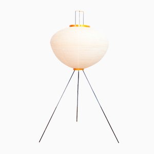 AKARI 10A Floor Lamp by Isamu Noguchi