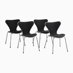 Series 7 Dining Chairs by Arne Jacobsen for Fritz Hansen, 1990s, Set of 4