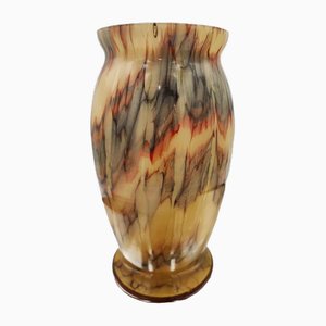 Art Deco Vase aus Opalglas von Henri Heemskerk, 1920er