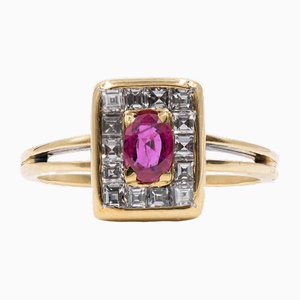 18 Karat Yellow Gold Ring with Ruby and Carré Cut Diamonds, 1980s