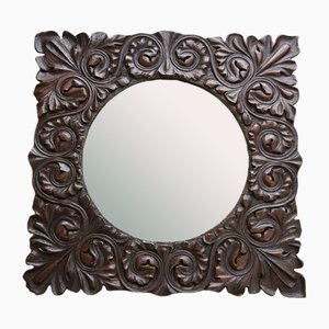 Specchio in stile Carlo II con cornice in quercia intagliata