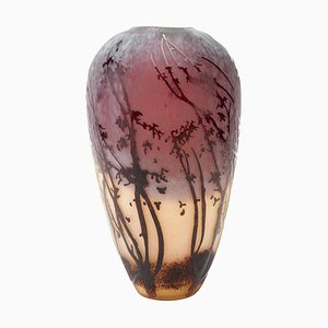 Vase Balustre en Verre Cameo Violet Gravé à l'Acide