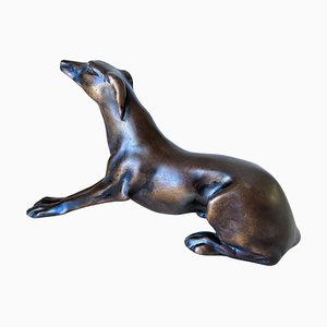 Escultura de bronce de perro con pátina marrón, Austria, años 20