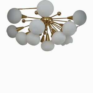 Lampadario Mid-Century in vetro artistico di Murano bianco e ottone, inizio XXI secolo