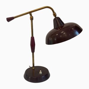 Lámpara de escritorio ajustable de latón y acero en burdeos, años 50