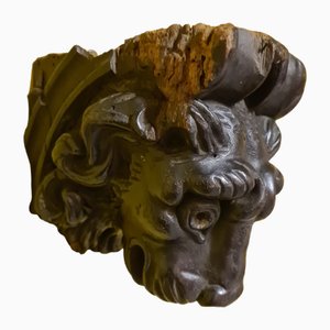 Sculpture en Bois d'une Tête de Lion, 17e-18e Siècle