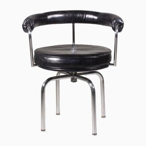 LC7 Stuhl aus schwarzem Leder von Charlotte Perriand für Cassina